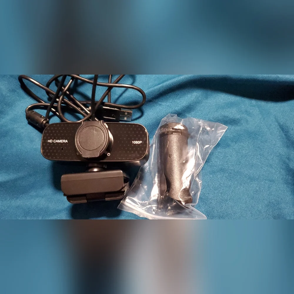 HD Webcam with Built-in Microphone